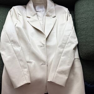 OAK + FORT Cream Women's Blazer